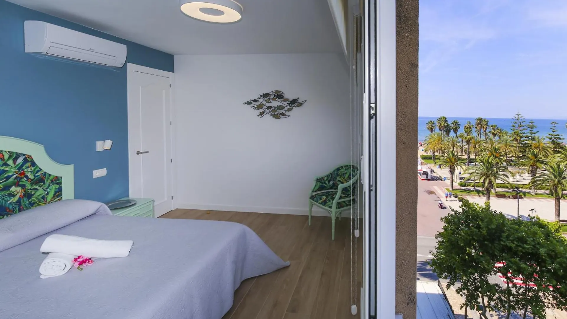 Tous 3 Only Families Planetcostadorada Salou Apartament